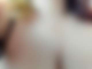 Kiara-Cruz's Live Sex Cam Show