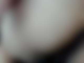 Live cam show with Kiara-Cruz - Handjob on Dare Cams