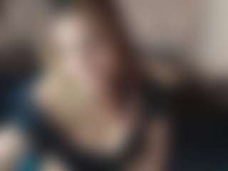 Live cam show with Kiara-Cruz - HD MILF on AdultVida.com