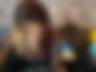Live cam show with Kiara-Cruz - Smoking on Chatstar