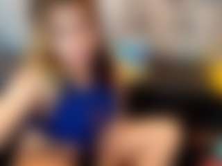 Kiara-Cruz's Live Sex Cam Show