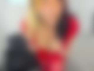 Kiara-Cruz's Live Sex Cam Show