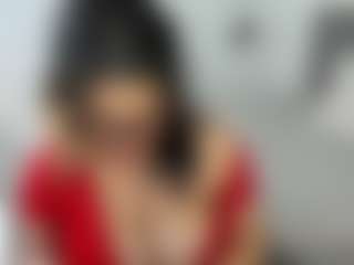 Kiara-Cruz MILF webcam performer live streaming