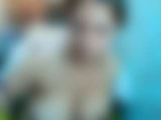 Kiara-Cruz's Live Sex Cam Show