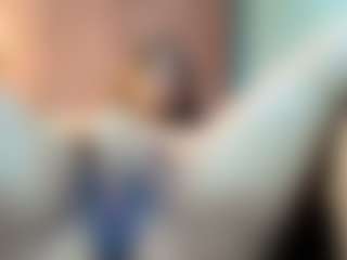 Live cam show with Kiara-Cruz - Squirt on boobsie.com