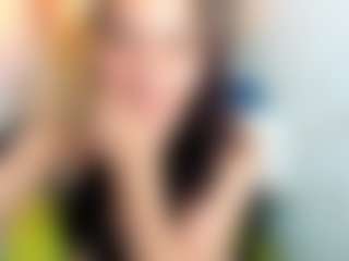 Kiara-Cruz's Live Sex Cam Show
