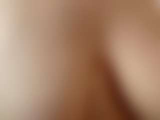 Kiara-Cruz's Live Sex Cam Show