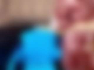 Kiara-Cruz's Live Sex Cam Show
