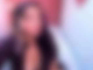 Kiara-Cruz's Live Sex Cam Show