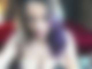 Kiara-Cruz's Live Sex Cam Show