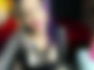 Kiara-Cruz's Live Sex Cam Show