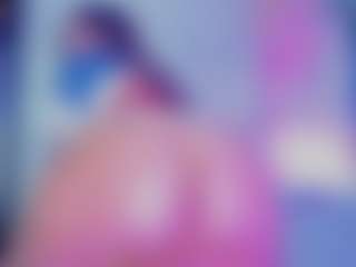 Live cam show with LAUREN GARCIA - BBW on TeamSkeetLive