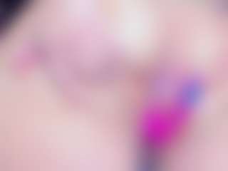 Live cam show with LAUREN GARCIA - Blonde Hair Teen (18+) on Camsoda
