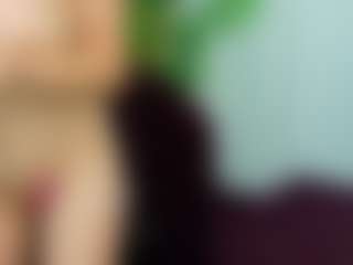 Live cam show with MiaaAngell - Body Massage on intimatelivegirls.com