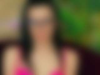 Live cam show with MiaaAngell - Facial on Dolls Live