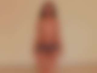 Live cam show with nahiara-santana - Big Ass Teen (18+) on AdultVida.com