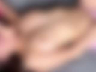 Live cam show with Yoko - Brown Hair on xDating