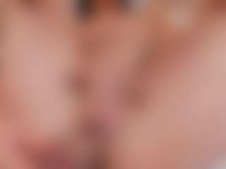 Live cam show with Yalezka - Facial on Camsoda