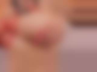 Live cam show with Yalezka - Facial on Camsoda