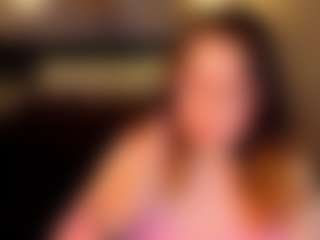 Live cam show with Aleks - Green Eyes on livesuperchat.net
