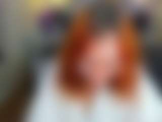 Show de cam en vivo con Aleks - Glasses en Camsoda