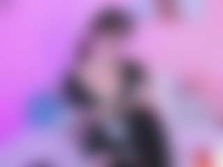 Live cam show with camiabril - Green Eyes on live.xbliss.ai
