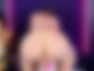 CandyQueenn's Live Sex Cam Show