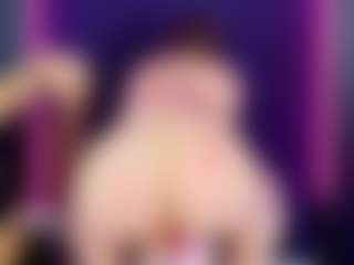 CandyQueenn's Live Sex Cam Show