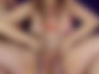 CandyQueenn's Live Sex Cam Show