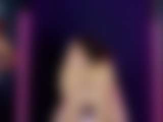 CandyQueenn's Live Sex Cam Show