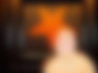 Live cam show with CandyQueenn - Nipple Piercings on PervPlay.com