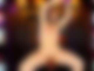 CandyQueenn's Live Sex Cam Show