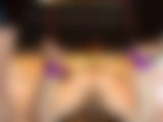 CandyQueenn's Live Sex Cam Show