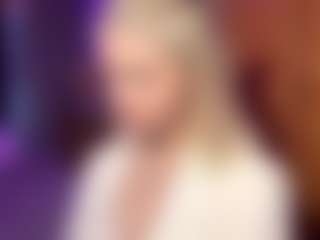 Live cam show with Lucy - Blue Eyes on camtv