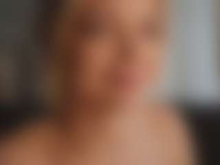 Live cam show with Lucy - Joi on camwithhim.com