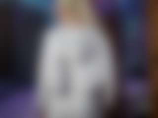 Live cam show with Stacy - Cute on Dolls Live
