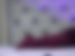Live cam show with ZoeCarterX - Green Eyes on live18s.com