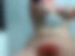 Live cam show with NatashaLau - Green Eyes on Camsoda