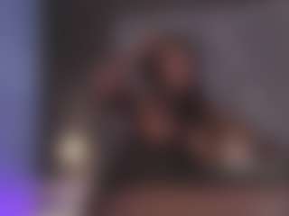 Live cam show with Oshun - Ebony on SpunkLive | colombia