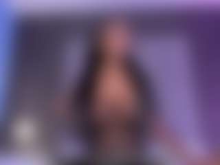 Live cam show with Oshun - Normal on Camsoda