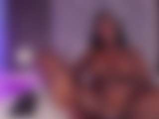 Live cam show with Oshun - Hairy Pussy on Latina Girls