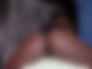 Live cam show with Oshun - Ebony on Camming Site | colombia