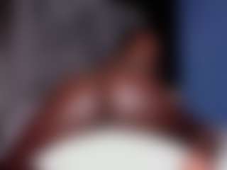 Live cam show with Oshun - Ebony HD on Soda Cam