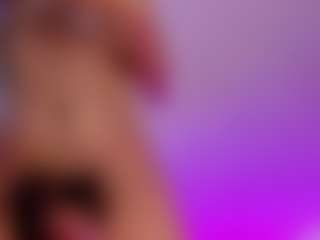 Live cam show with salomissx - HD on Uber Horny