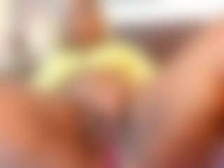 Adeleehottman's Live Sex Cam Show