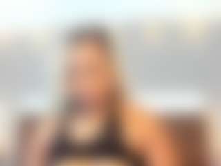 Live cam show with Adeleehottman - Deepthroat on Camsoda
