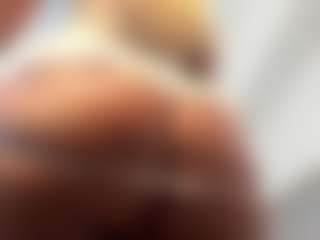 Adeleehottman's Live Sex Cam Show