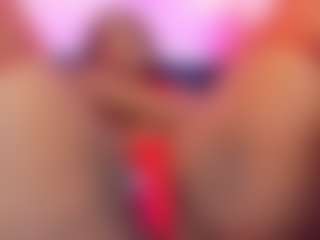 Live cam show with Adeleehottman - Squirt on Streamer API