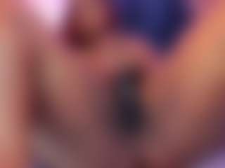 Adeleehottman's Live Sex Cam Show