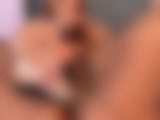 Adeleehottman's Live Sex Cam Show